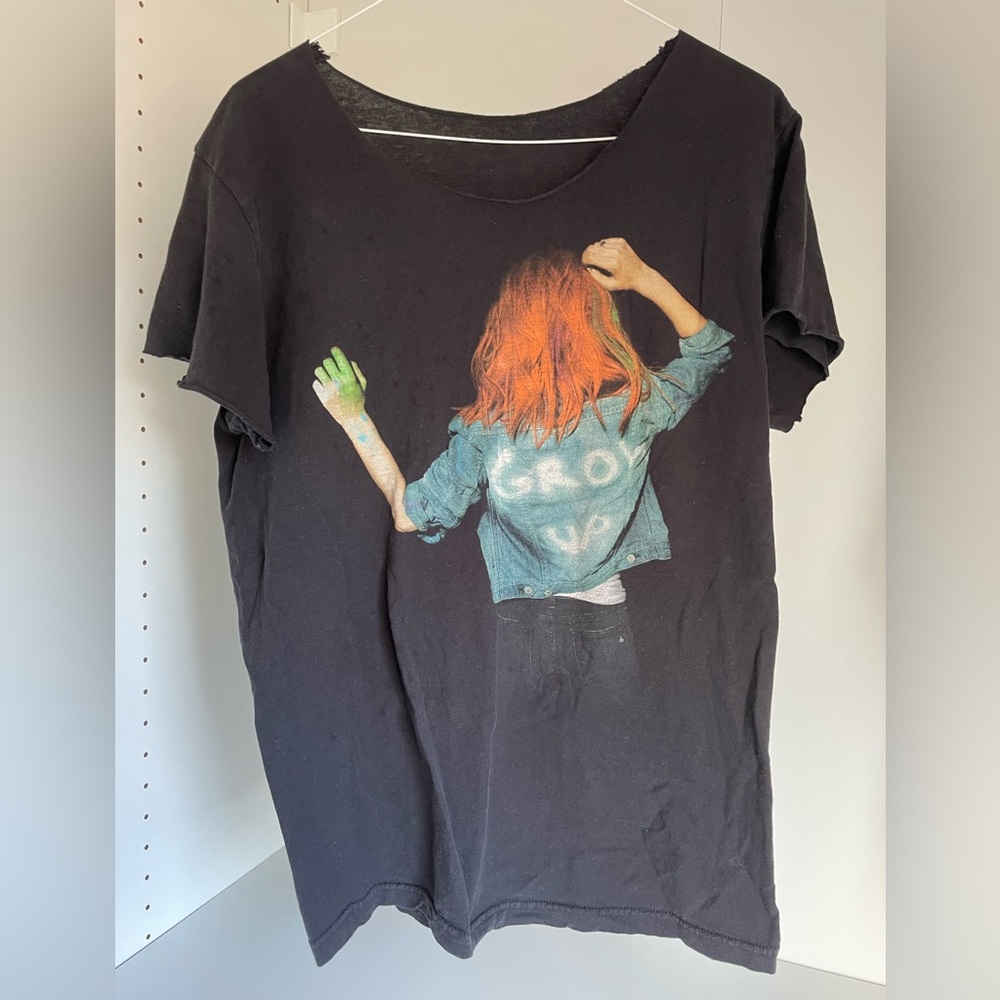 Paramore shirt